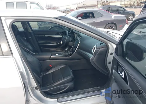 2018 Nissan Maxima 3.5 Sv z USA, uszkodzony, nr VIN 1N4AA6AP7JC379584